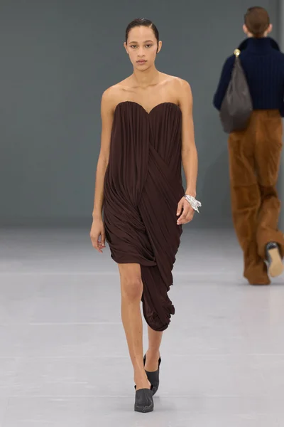 Look 43